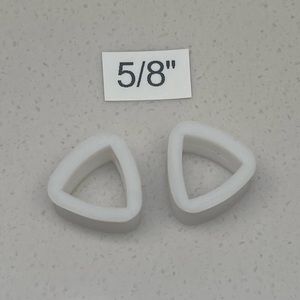 5/8” 16mm silicone plugs tunnels gauges white triangle NEW and unused